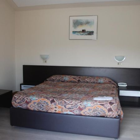 سالو Hotel Olivi المظهر الخارجي الصورة