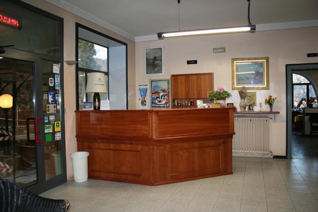 سالو Hotel Olivi المظهر الخارجي الصورة