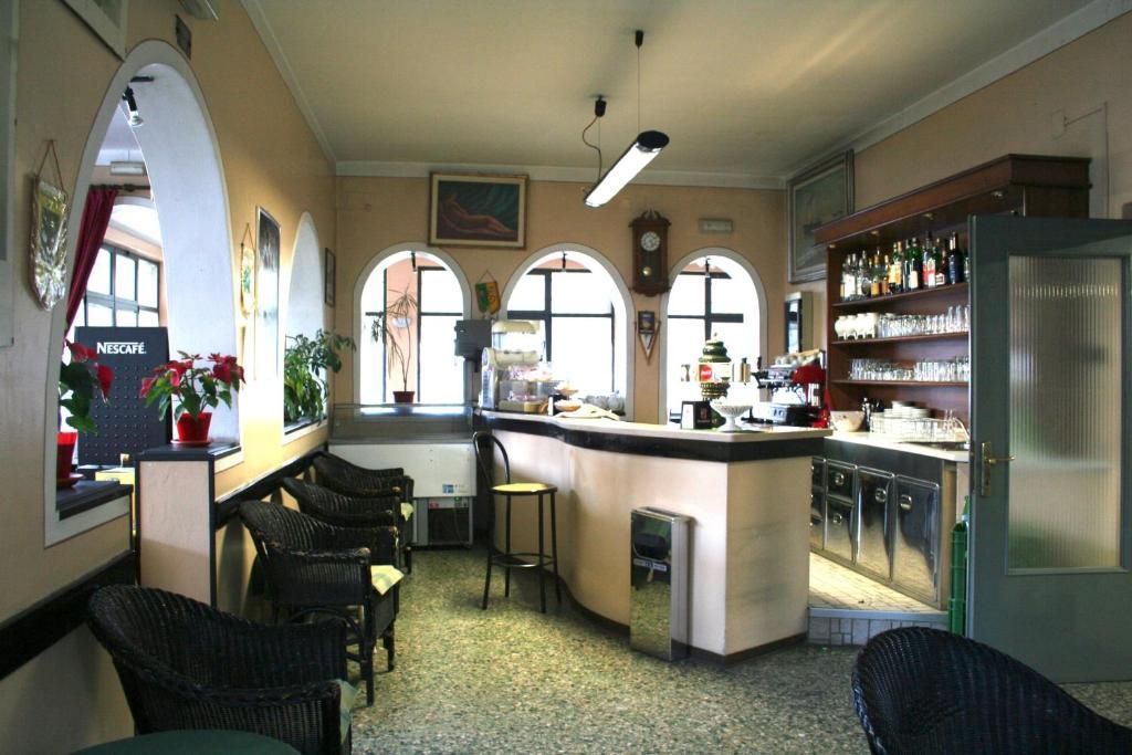 سالو Hotel Olivi الغرفة الصورة