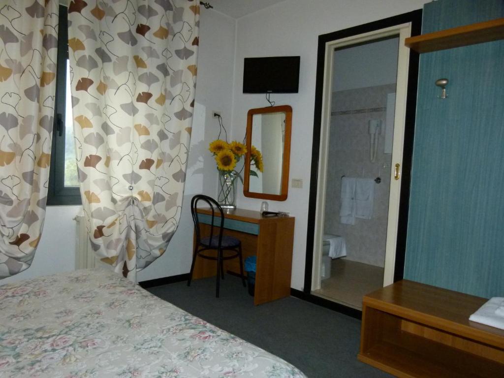 سالو Hotel Olivi المظهر الخارجي الصورة